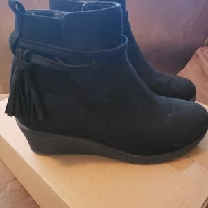 Booties with wedged heel